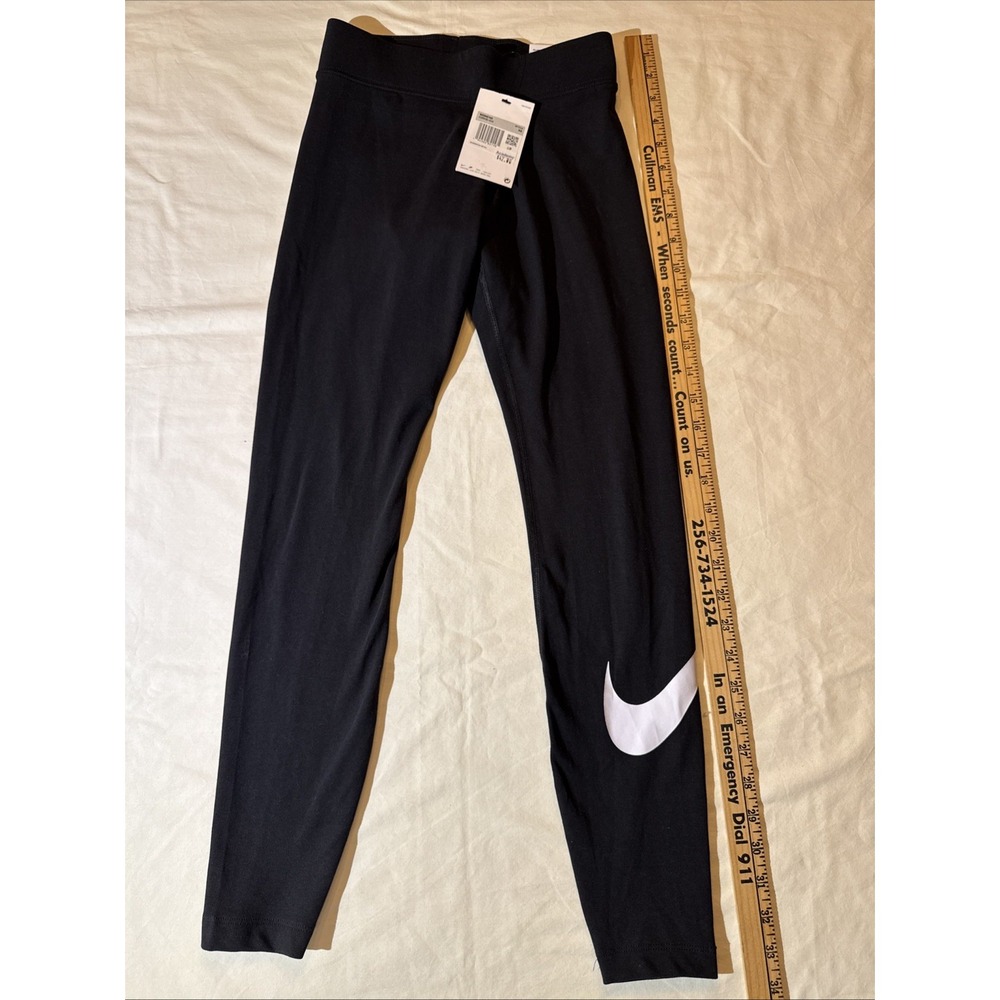 Nike Women's Sportswear Essential Mid-Rise Leggings Size XS Black CZ8530-010